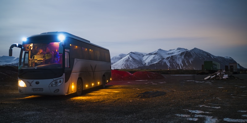Professional rideshare driver using navigation app while driving
